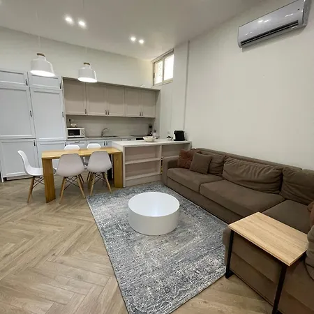 4 * Golem (Tirana)